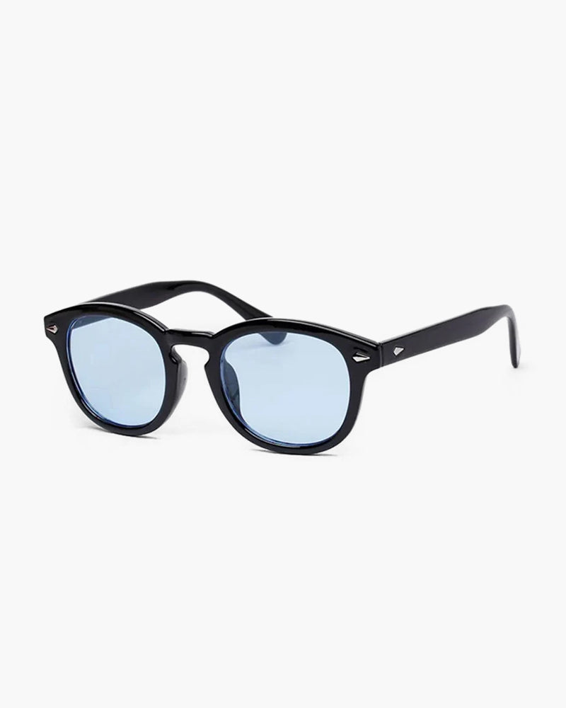 Set de Pana, Mocasines y Lentes Oscuros