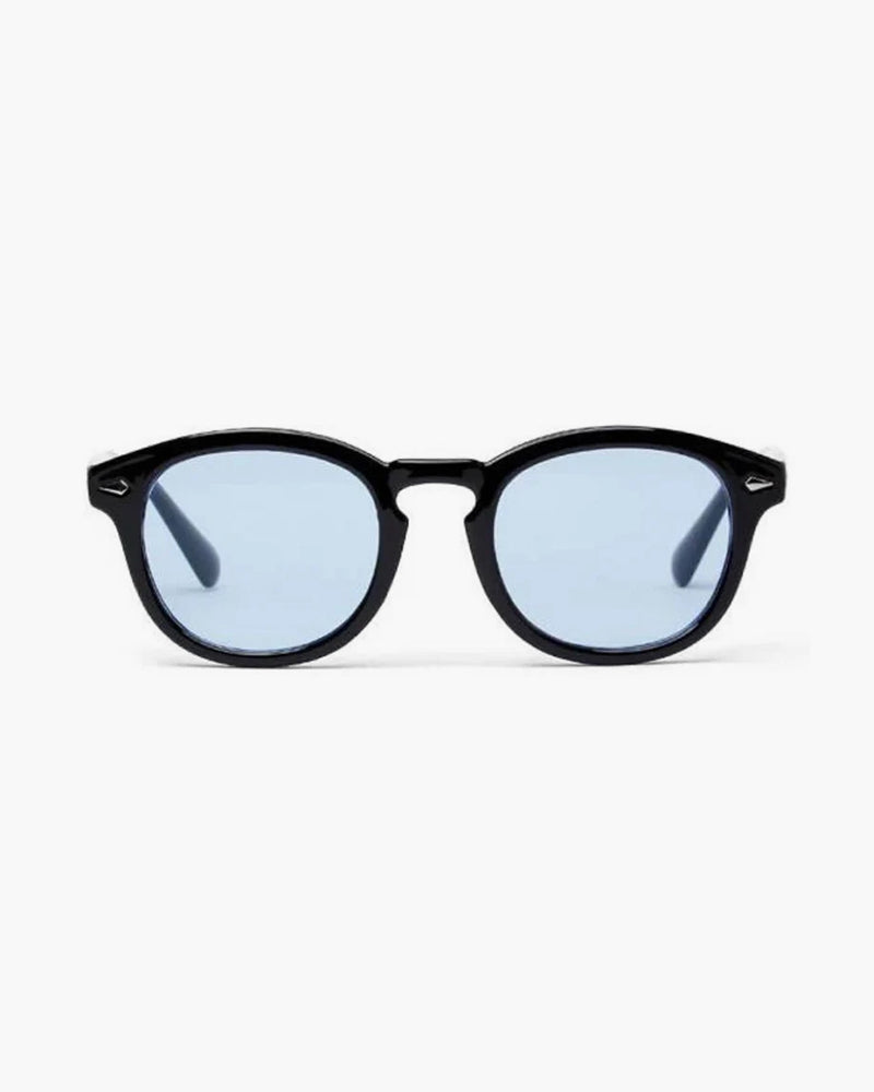 Set de Pana, Mocasines y Lentes Oscuros